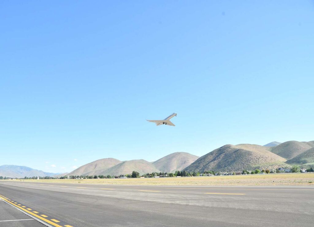 Atlantic avaition, airplane taking off