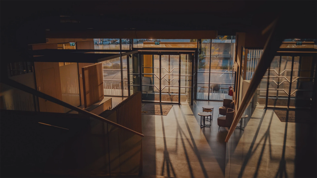 Smart Comfort: Energy Efficiency Strategies for Hotels and Lodging Facilities